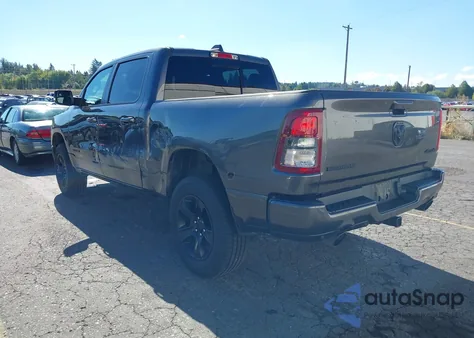 2021 Ram 1500 Big Horn 4X4 5'7 Box z USA, uszkodzony, nr VIN 1C6SRFFT8MN654392